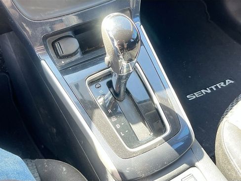 Used 2018 Nissan Sentra SR image 16