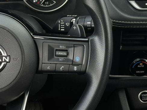 Used 2023 Nissan Rogue SV AWD/4WD image 15