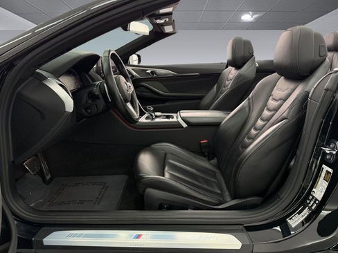 Used 2025 BMW 840i xDrive Convertible AWD/4WD image 5