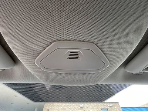 Used 2018 Ford Focus SE w/ Cold Weather Package image 25