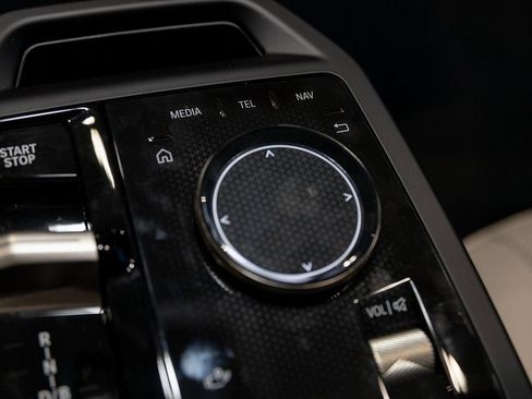 New 2026 BMW iX xDrive45 w/ Premium Package image 23