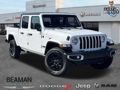 Used 2023 Jeep Gladiator Sport