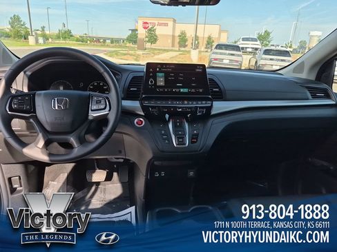 Used 2025 Honda Odyssey EX-L image 14