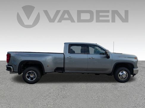 New 2026 Chevrolet Silverado 3500 LTZ w/ LTZ Convenience Package image 24