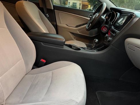 Used 2015 Kia Optima LX image 11