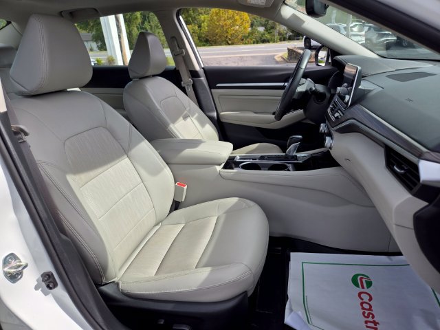 Used 2022 Nissan Altima 2.5 Platinum AWD/4WD image 22