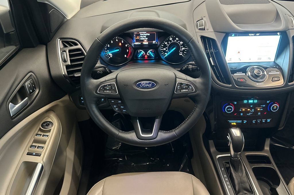 Used 2019 Ford Escape Titanium FWD image 14