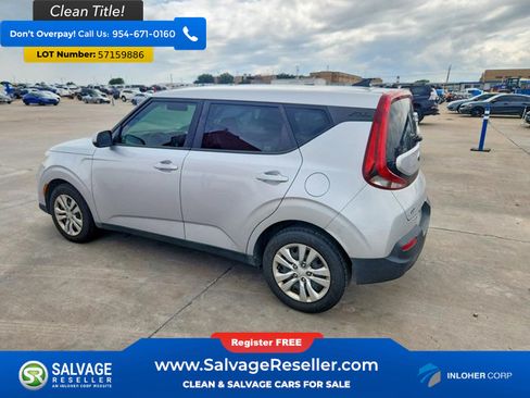 Used 2020 Kia Soul LX FWD image 3
