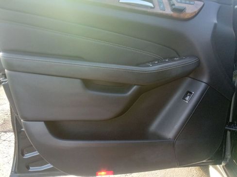 Used 2014 Mercedes-Benz ML 350 2WD image 7