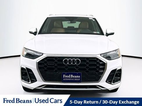 Used 2023 Audi Q5 2.0T Premium w/ Convenience Package AWD/4WD image 2