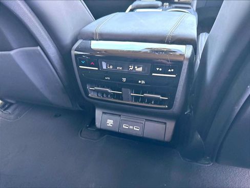 Used 2024 Acura MDX SH-AWD w/ Technology Package image 35