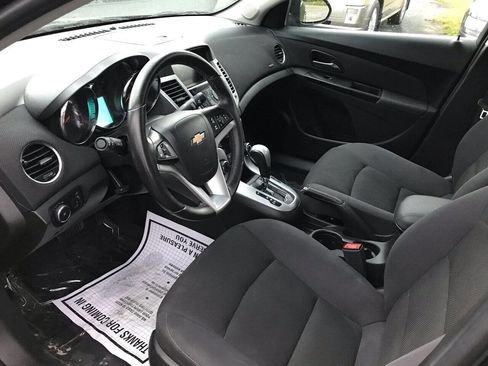 Used 2014 Chevrolet Cruze LT w/ RS Package image 10