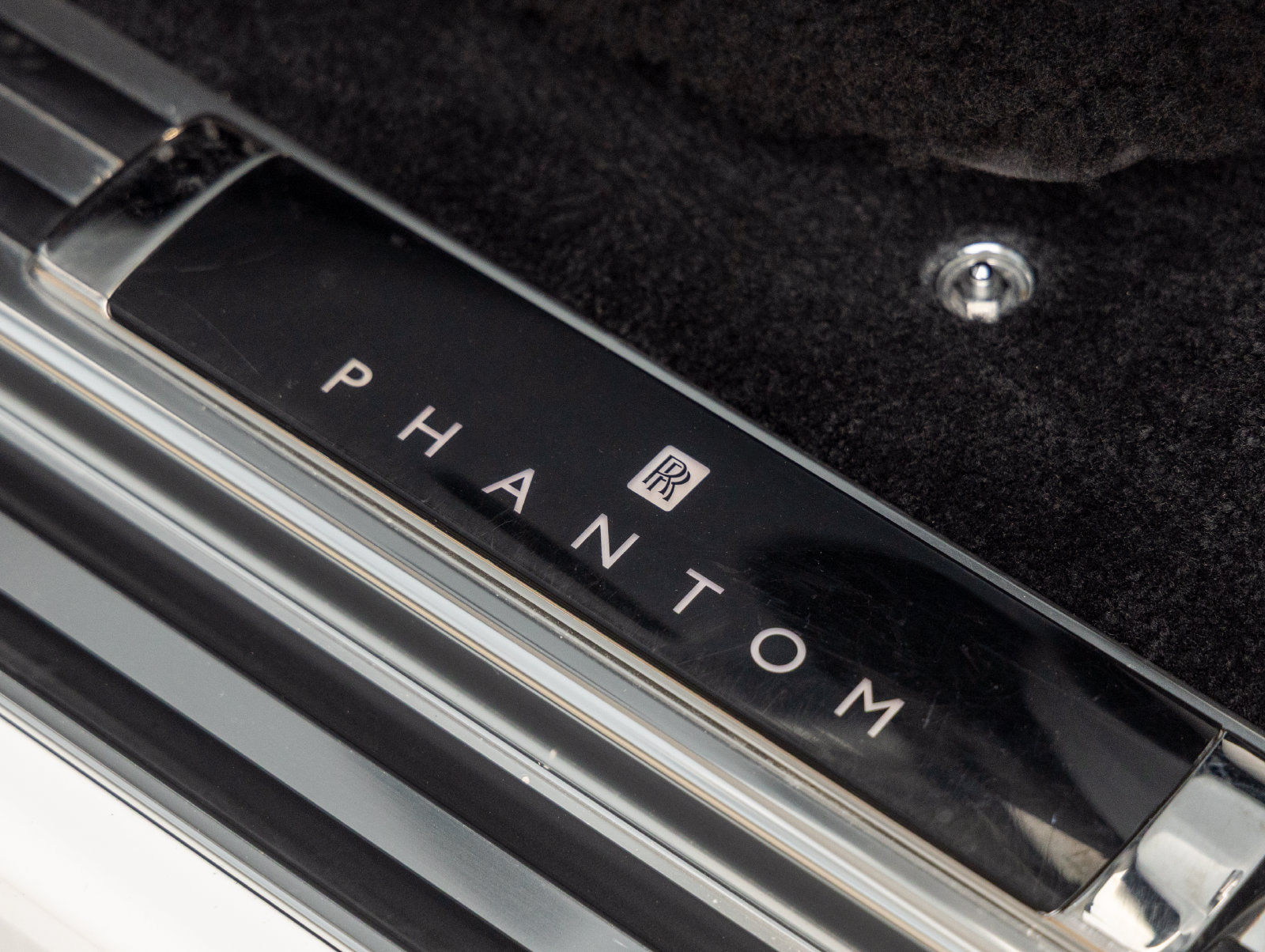 Used 2023 Rolls-Royce Phantom Extended Wheelbase w/ Leather Finishing Pack RWD image 31