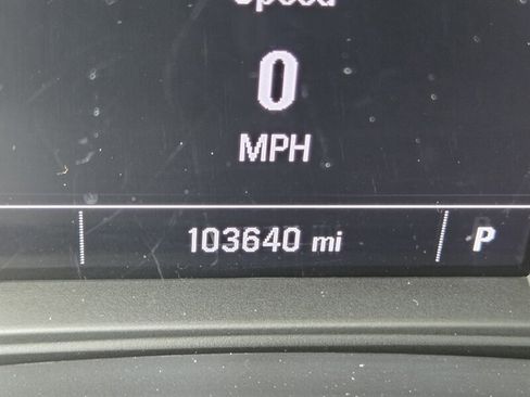 Used 2022 Chevrolet Malibu LT FWD image 18