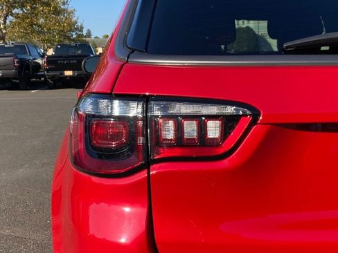 Certified 2022 Jeep Compass Limited image 17