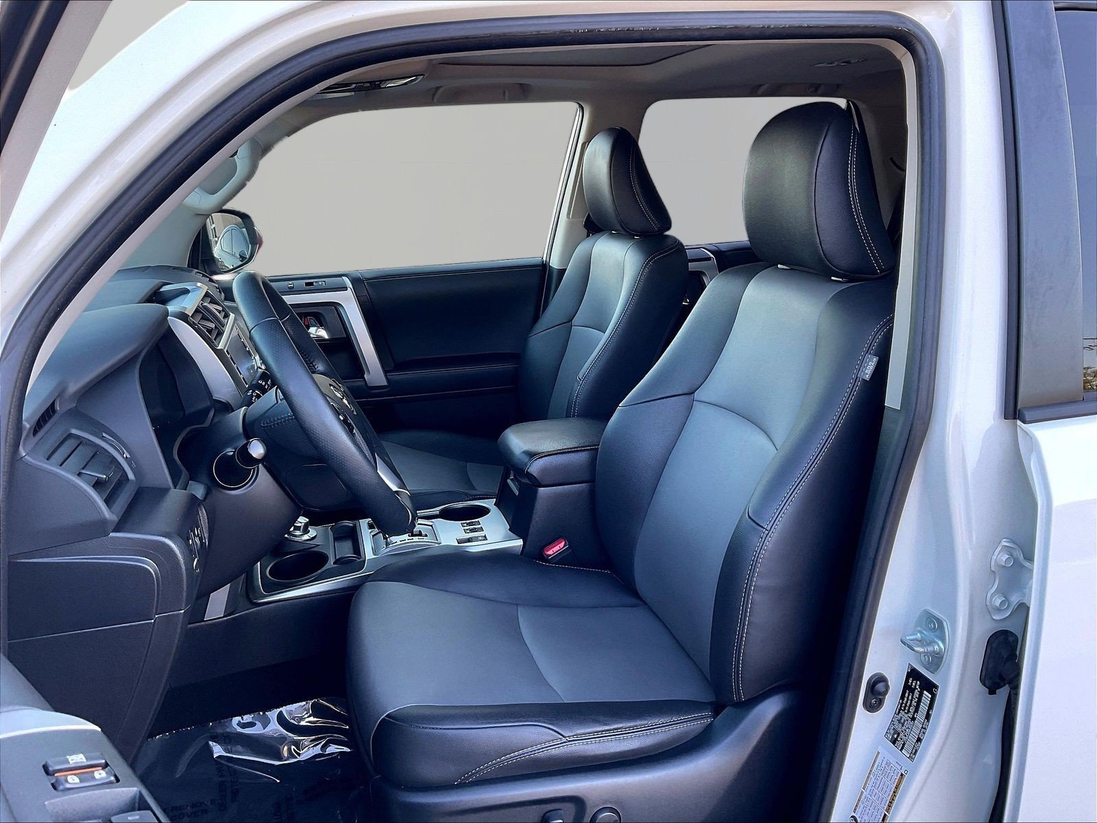 Used 2021 Toyota 4Runner SR5 Premium w/ Moonroof Package AWD/4WD image 21