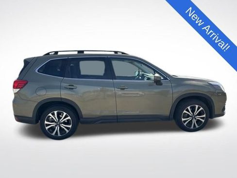 Used 2023 Subaru Forester Limited image 8