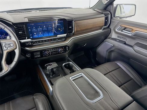 Used 2022 Chevrolet Silverado 1500 High Country w/ High Country Premium Package image 25