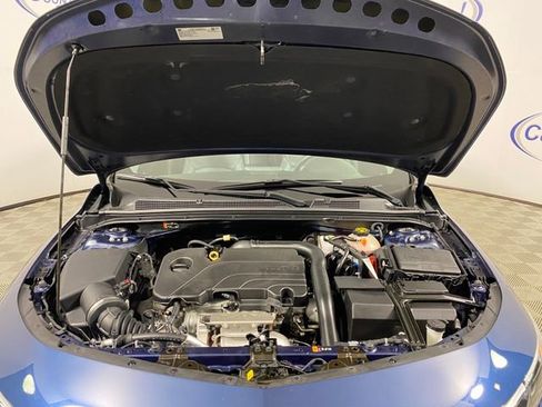 Certified 2021 Chevrolet Malibu LT w/ Leather Package image 24