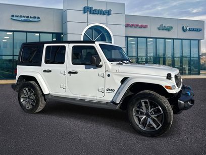 Used 2024 Jeep Wrangler Unlimited w/ Convenience Group