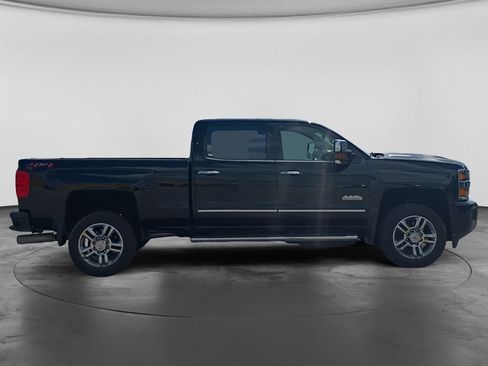 Used 2019 Chevrolet Silverado 2500 High Country AWD/4WD image 11