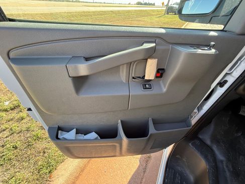 New 2025 Chevrolet Express 3500 Extended w/ Driver Convenience Package RWD image 11