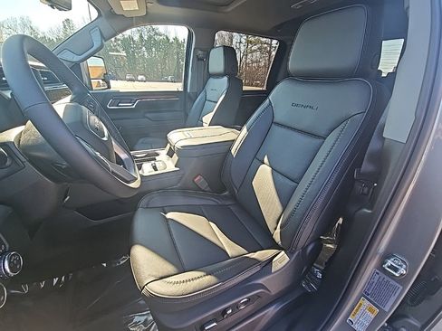 New 2026 GMC Sierra 3500 Denali image 12