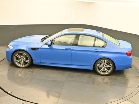 Used 2013 BMW M5 Base image 32