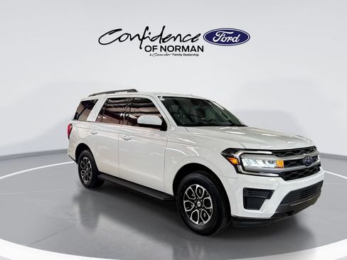 Used 2022 Ford Expedition XLT AWD/4WD image 11
