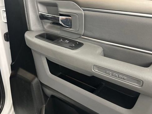 Used 2019 RAM 1500 Warlock w/ Electronics Group AWD/4WD image 28