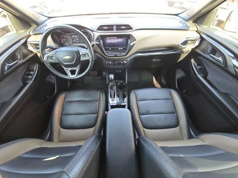 Used 2021 Chevrolet TrailBlazer ACTIV w/ Sun and Liftgate Package FWD image 35