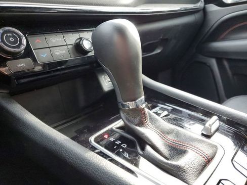 Used 2024 Jeep Compass Trailhawk w/ Trailhawk Elite Group image 16