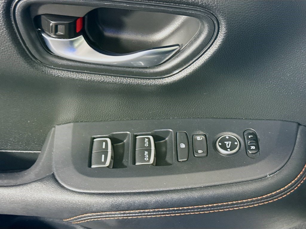 Used 2023 Honda HR-V Sport image 23