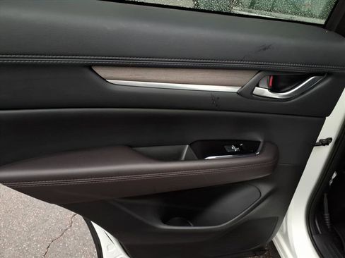 Used 2023 MAZDA CX-5 Signature image 9