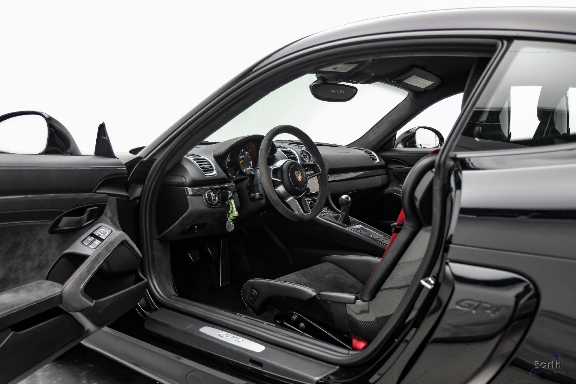 Used 2016 Porsche Cayman GT4 RWD image 40