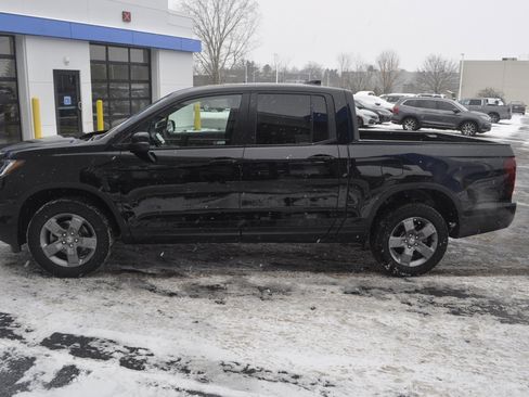 Certified 2025 Honda Ridgeline TrailSport image 4