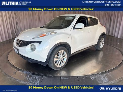 Used 2014 Nissan Juke S FWD image 1