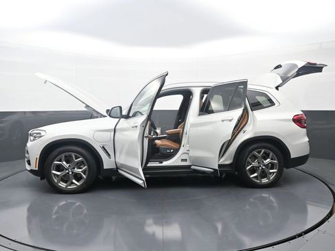 Used 2021 BMW X3 xDrive30e w/ Premium Package image 40
