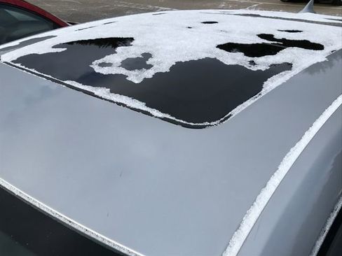 Used 2011 Buick LaCrosse CXS image 7