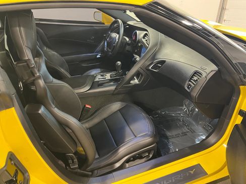 Used 2016 Chevrolet Corvette Stingray Coupe w/ 2LT Preferred Equipment Group image 31