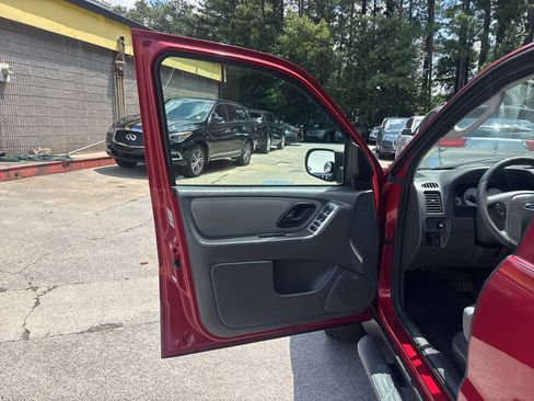 Used 2007 Ford Escape XLT FWD image 6