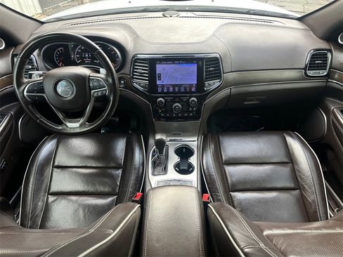 Used 2019 Jeep Grand Cherokee Overland image 27
