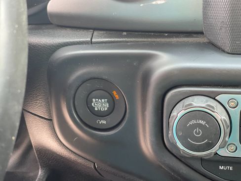 Used 2020 Jeep Wrangler Unlimited Sport AWD/4WD image 24