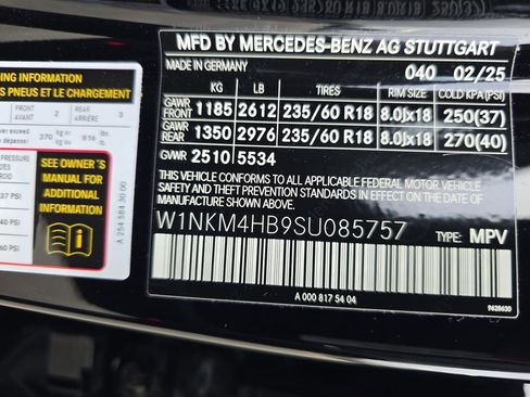 Certified 2025 Mercedes-Benz GLC 300 4MATIC image 39