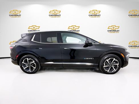 Used 2024 Chevrolet Equinox EV LT FWD image 8