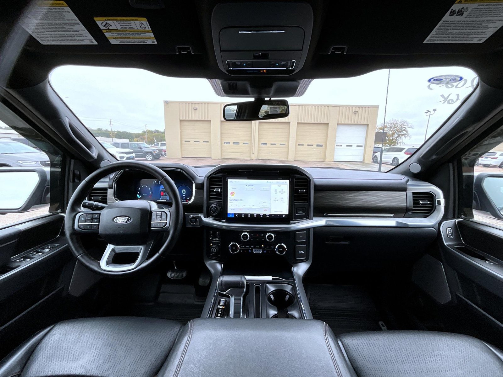 Used 2025 Ford F150 Lariat w/ Equipment Group 501A Mid AWD/4WD image 15