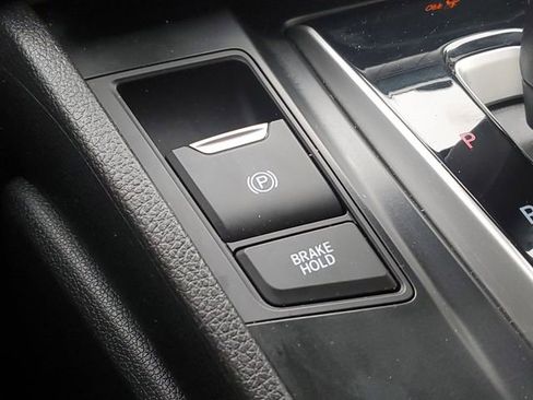 Used 2019 Honda CR-V LX image 24