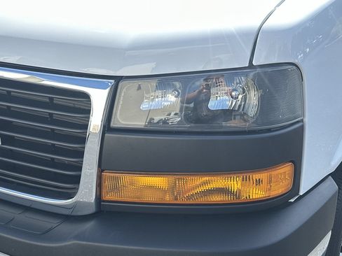 Used 2025 GMC Savana 2500 w/ Driver Convenience Package RWD image 11