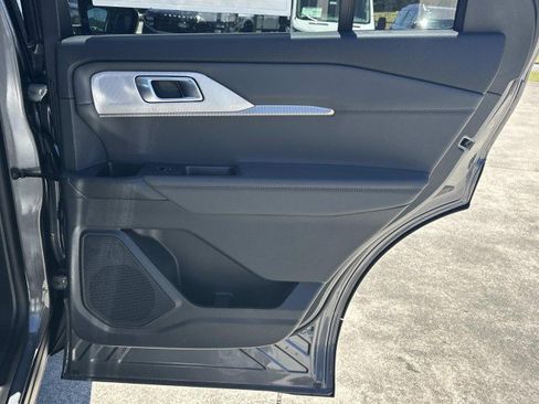 New 2026 Ford Explorer Active RWD image 16