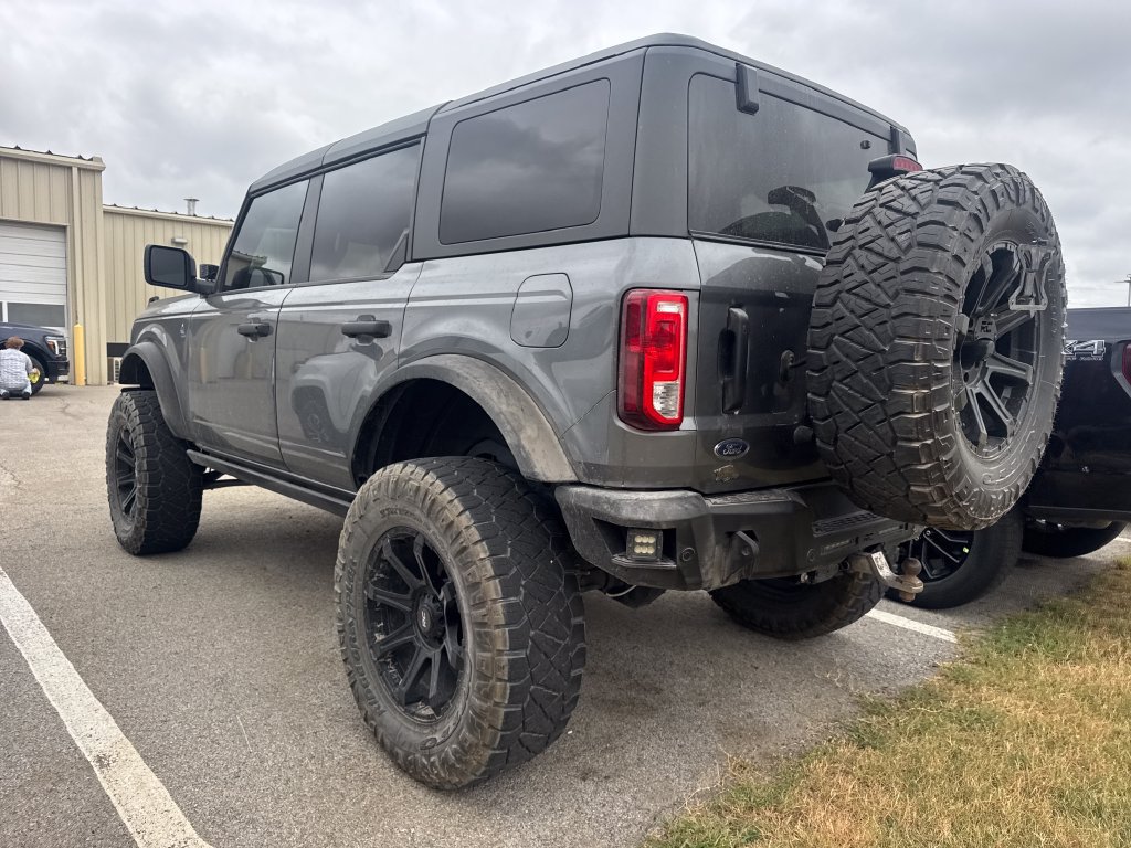 Used 2024 Ford Bronco Black Diamond AWD/4WD image 7